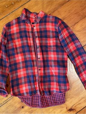 Madewell Red and Navy Plaid Button-Up Shirt